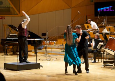 Übürall - Hermann Kretzschmar & Brad Lubman & Hélène Fauchere ©2013 Tibor Pluto